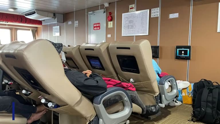 ghe-vip-tau-phu-quy-phan-thiet-phu-quoc-express