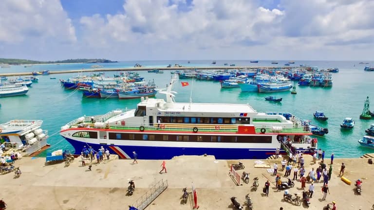 tau-phu-quy-express-tuyen-phan-thiet-phu-quy